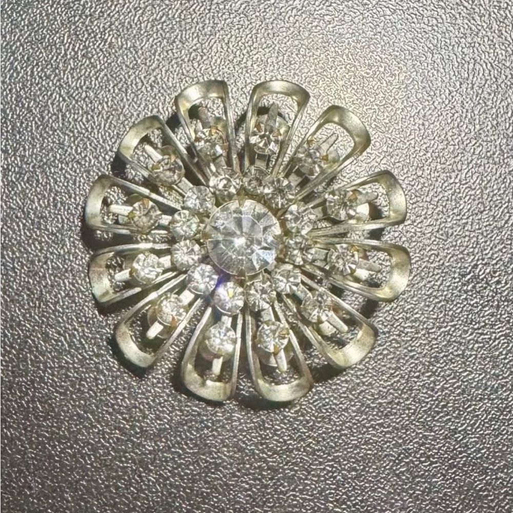 Chrysanthemum Shape Vintage Rhinestone Brooch
